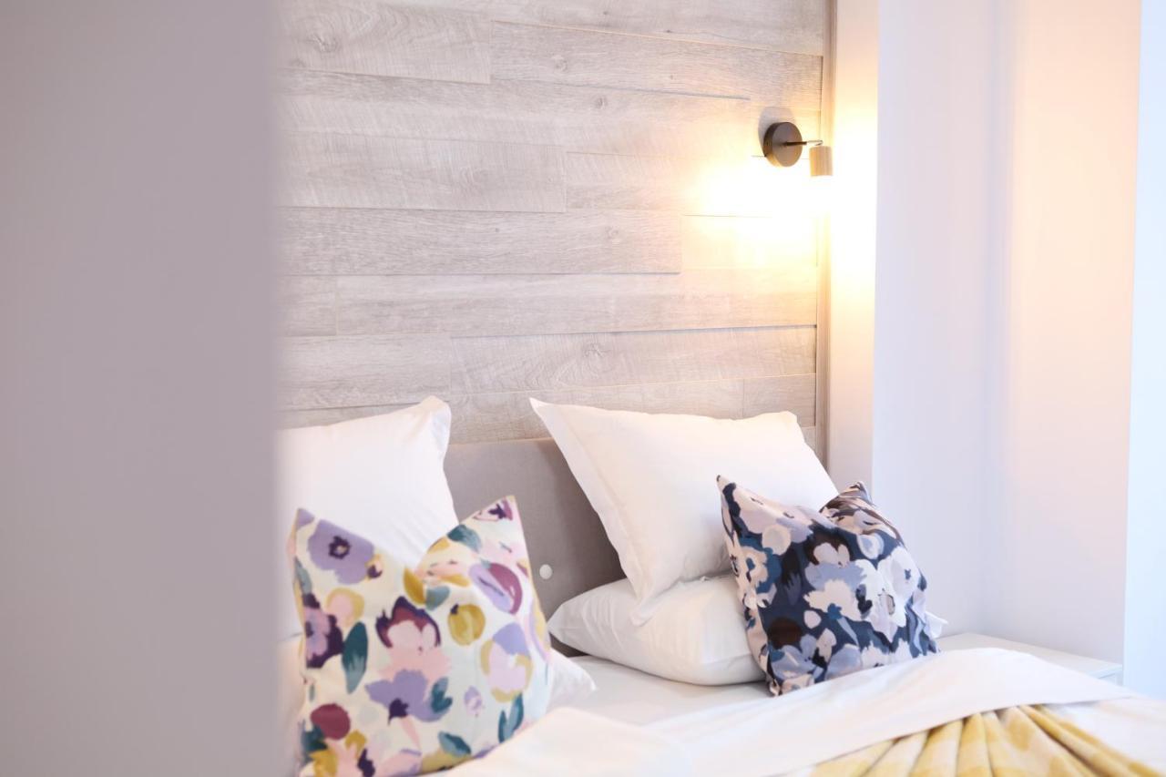 Apartament Patrick Gura Humorului Ngoại thất bức ảnh