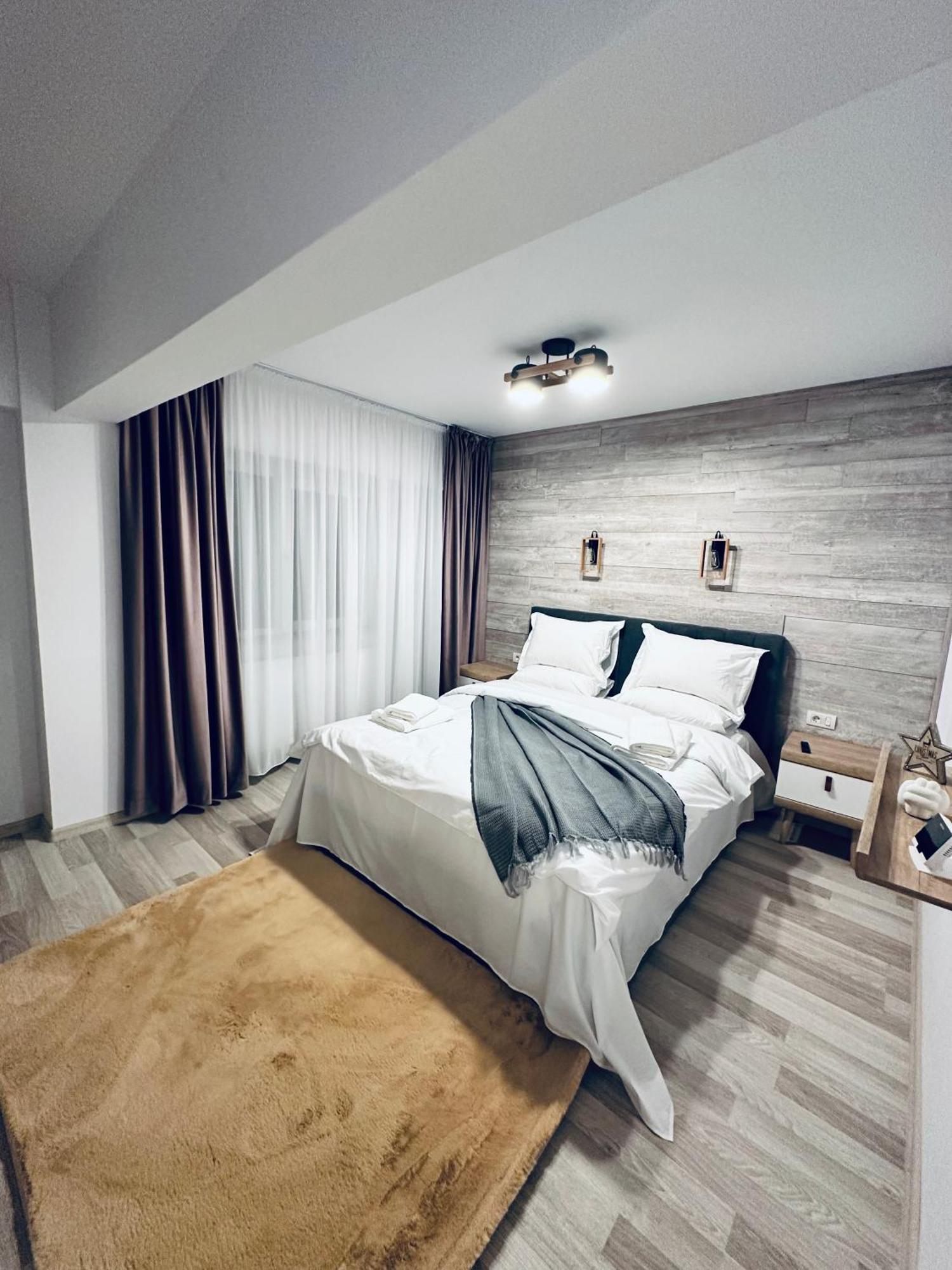 Apartament Patrick Gura Humorului Ngoại thất bức ảnh